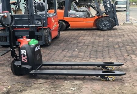 Các loại xe nâng tay điện theo tải trọng