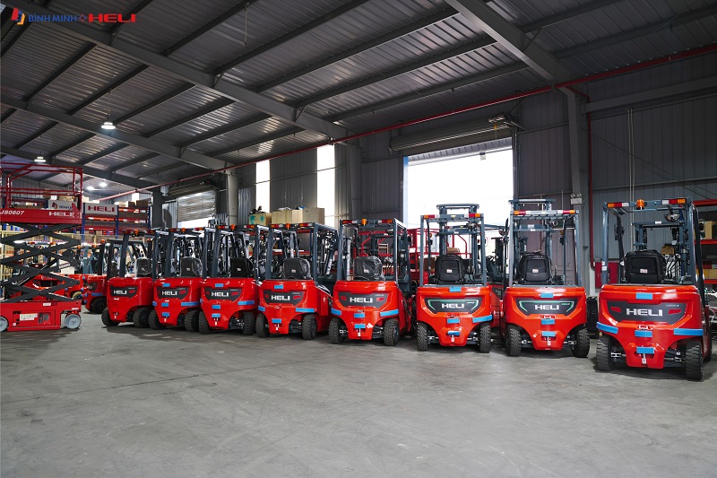giá xe nâng điện Heli ngồi lái