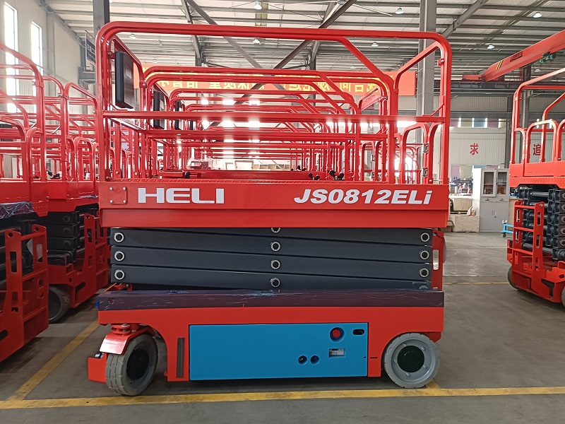 xe nâng người 8m lithium
